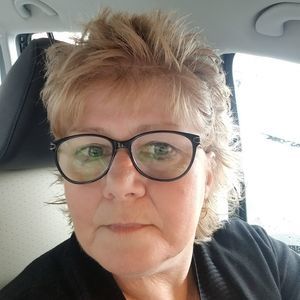 Meet your Posher, Deborah